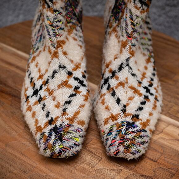 Gianni Bini Palmero Flannel Plaid Black Ankle Zip Booties Boot Kitten Heel 6 M - Picture 2 of 6